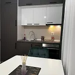 Apartment 10