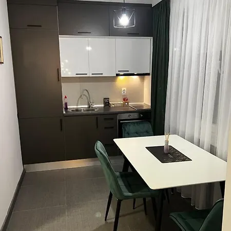 Apartment 10 *